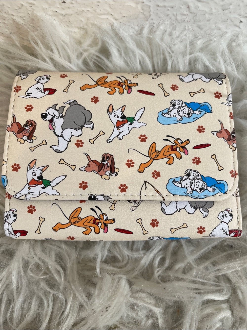 DISNEY LOUNGEFLY Dogs Play Mini Wallet Classic Cartoons NEW - Picture 4 of 9